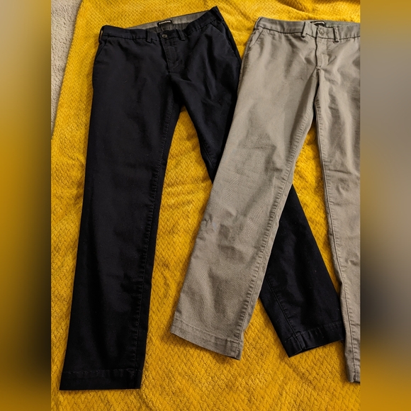 2 pairs of Express hyper stretch chinos size 30×32 - Picture 2 of 7